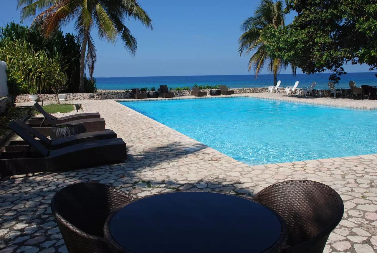 Luxury 2Br Home Facing Beach W/Pool Montego Bay #3 Eksteriør billede